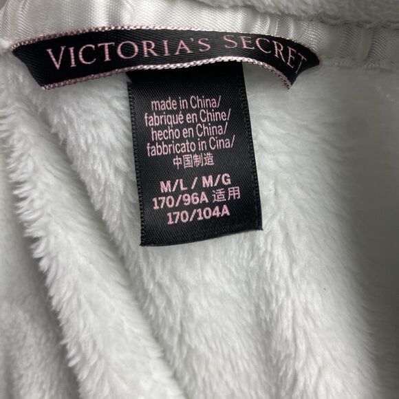 Victoria's Secret Plush Bath Robe White Size ML Medium Large Plush Mid Length - Picture 12 of 14